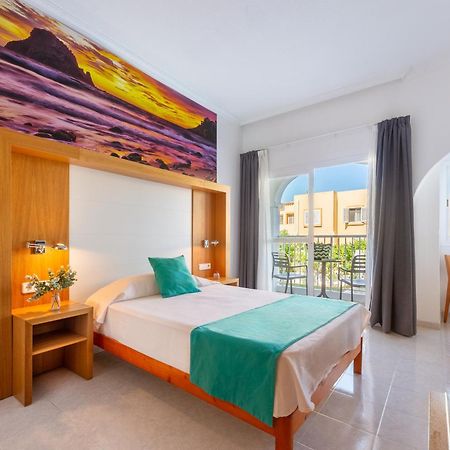 Hotel Apartamentos Vibra San Marino Sant Antoni de Portmany Dış mekan fotoğraf