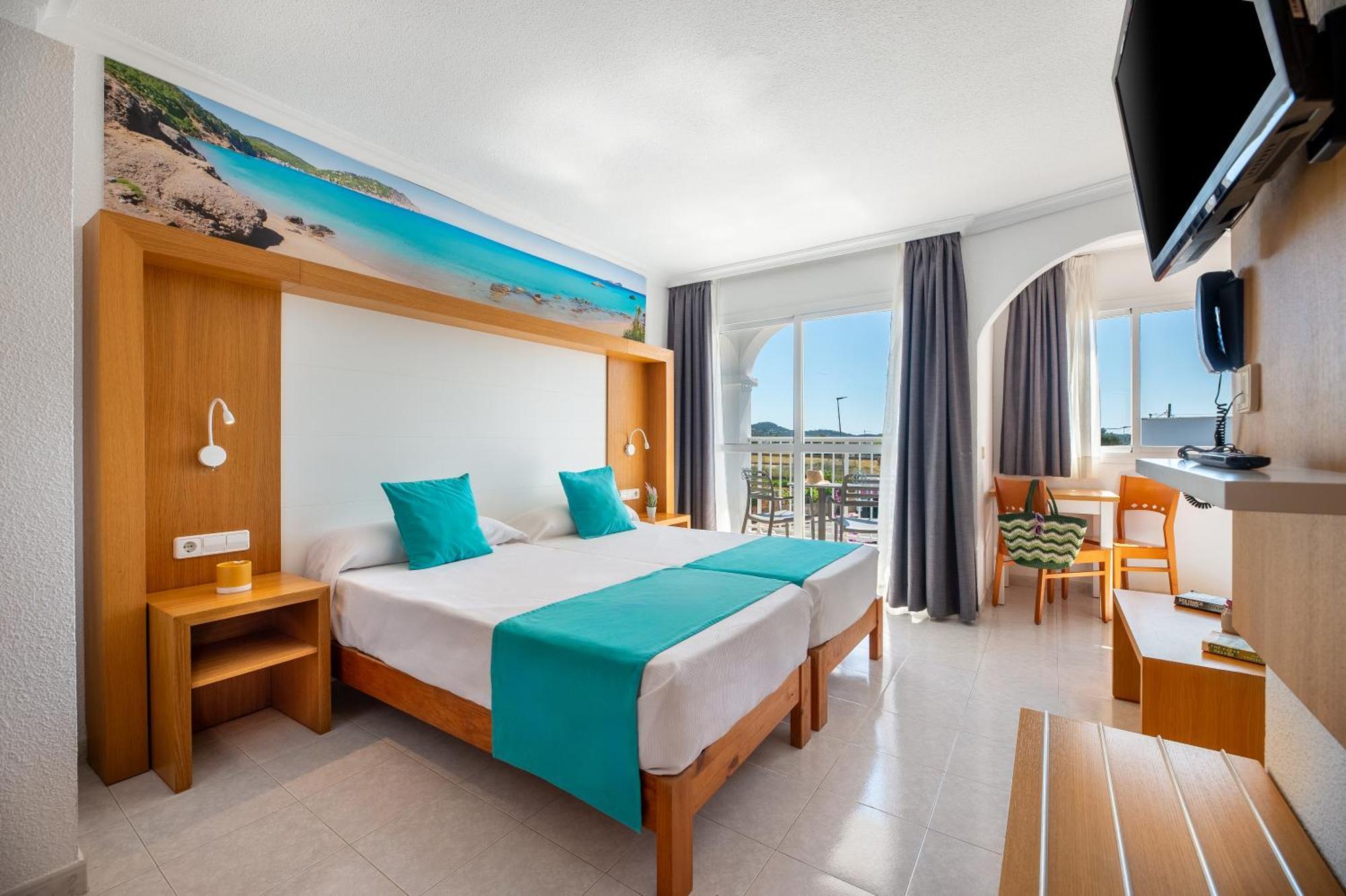 Hotel Apartamentos Vibra San Marino Sant Antoni de Portmany Dış mekan fotoğraf
