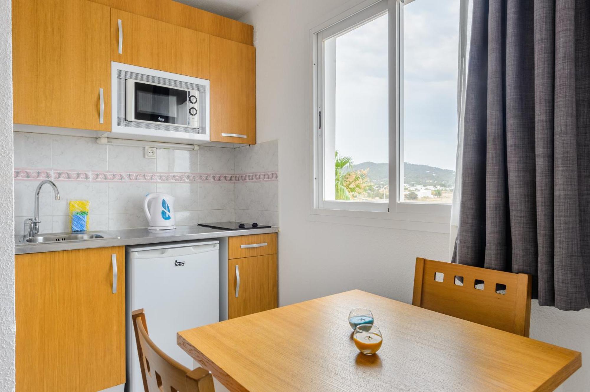 Hotel Apartamentos Vibra San Marino Sant Antoni de Portmany Dış mekan fotoğraf